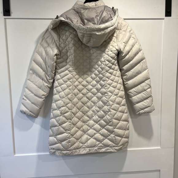 Cream Down Filled Eddie Bauer Winter Jacket - Picture 5 of 6